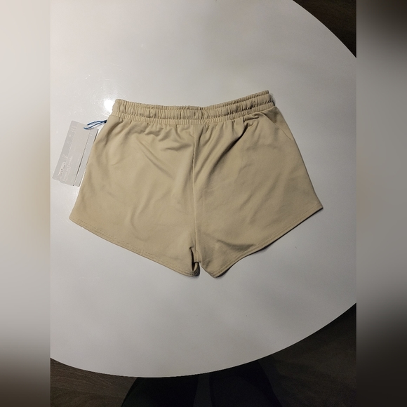 FILA Shorts Small - Picture 2 of 4